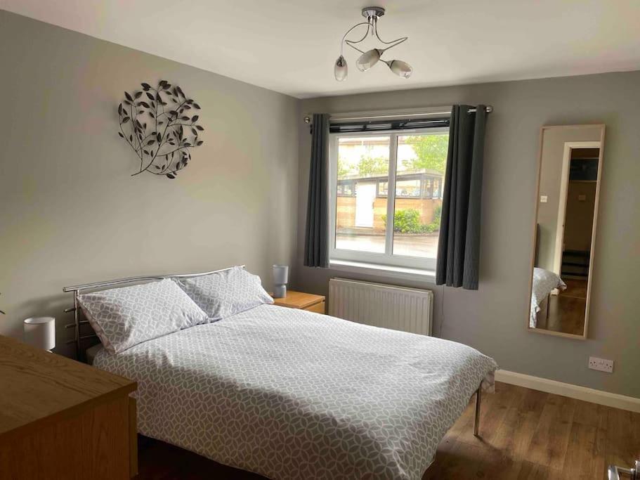 Spacious Ground Floor 2 Bed By Lains Lettings * Aberdeen